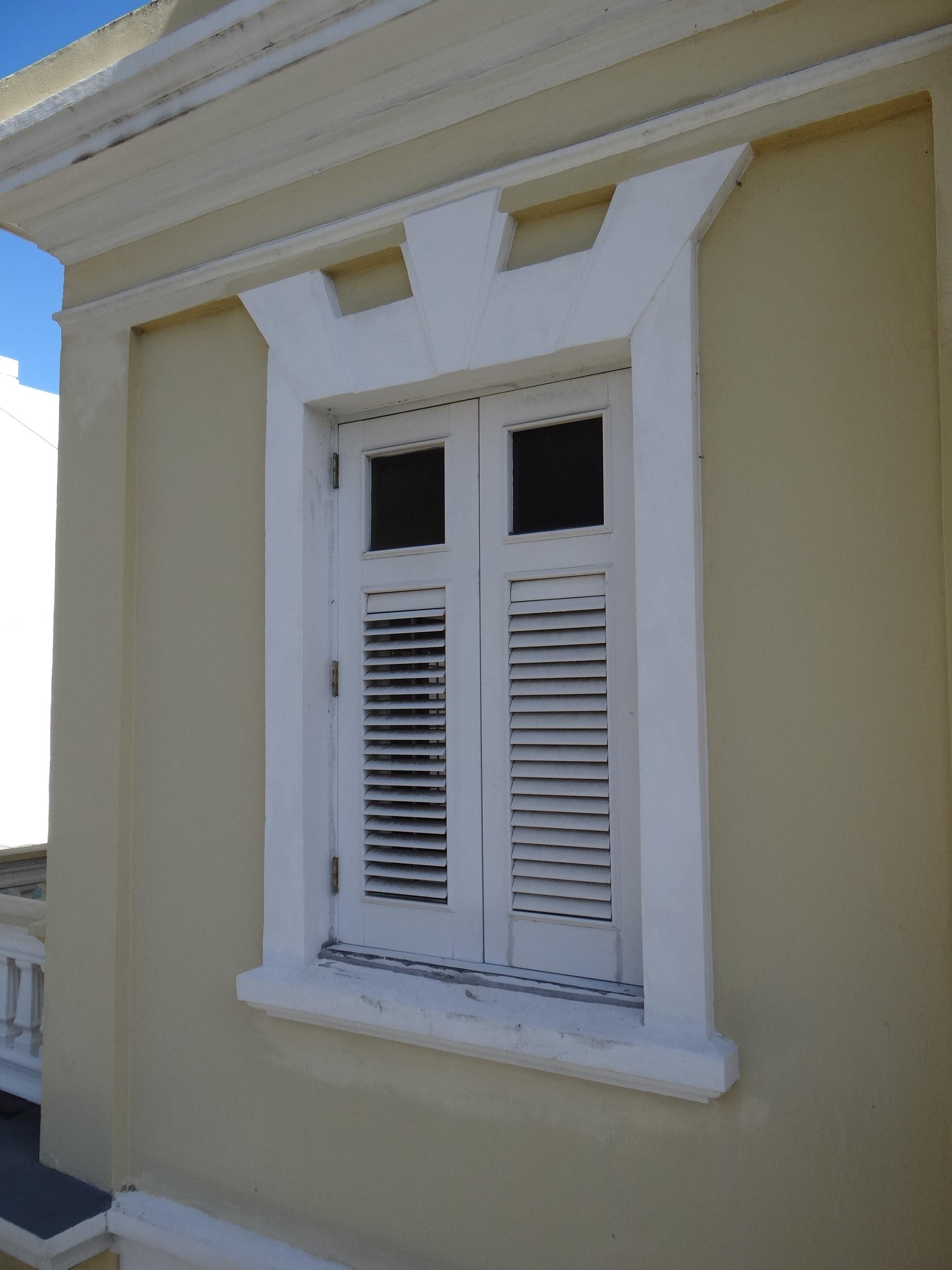 Casa La Giralda - Avenida Miramar, esquina calle Marti 651 - San Juan (Miramar) - 2014 00052